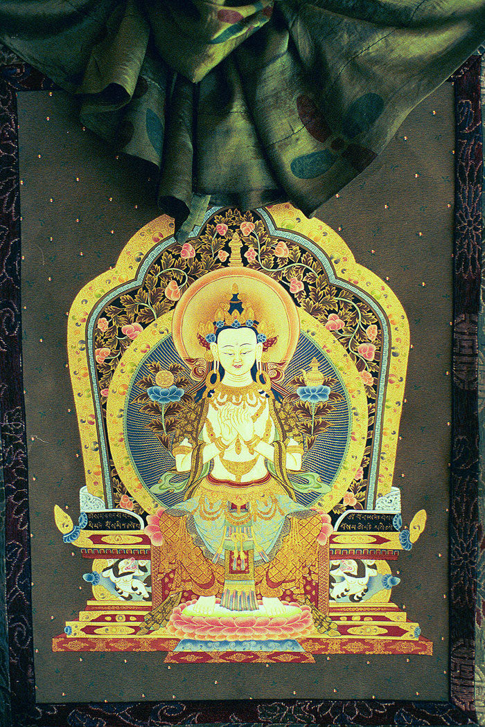 17maitreya2.jpg (434209 bytes)